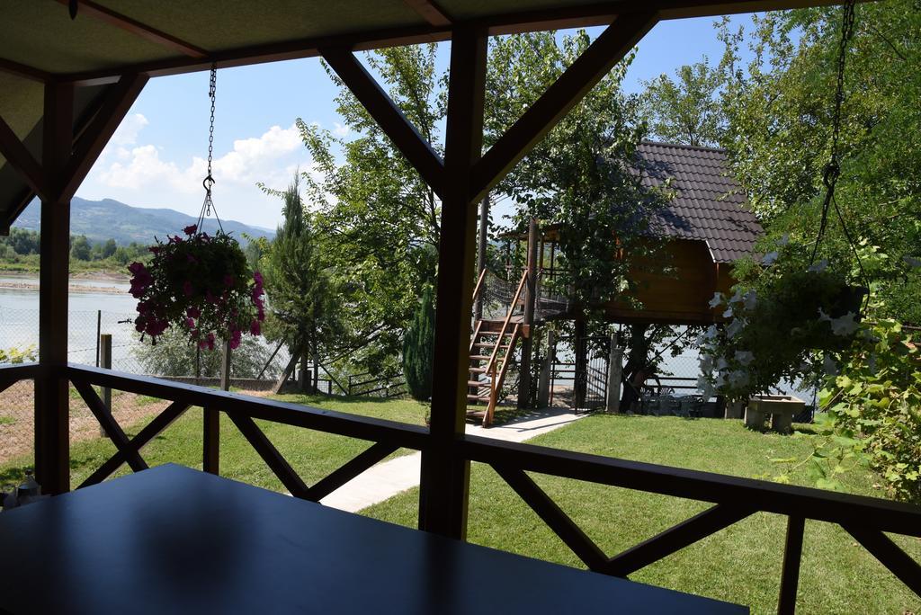 Holiday Home Kucica Na Drvetu Banja Koviljača Exterior foto